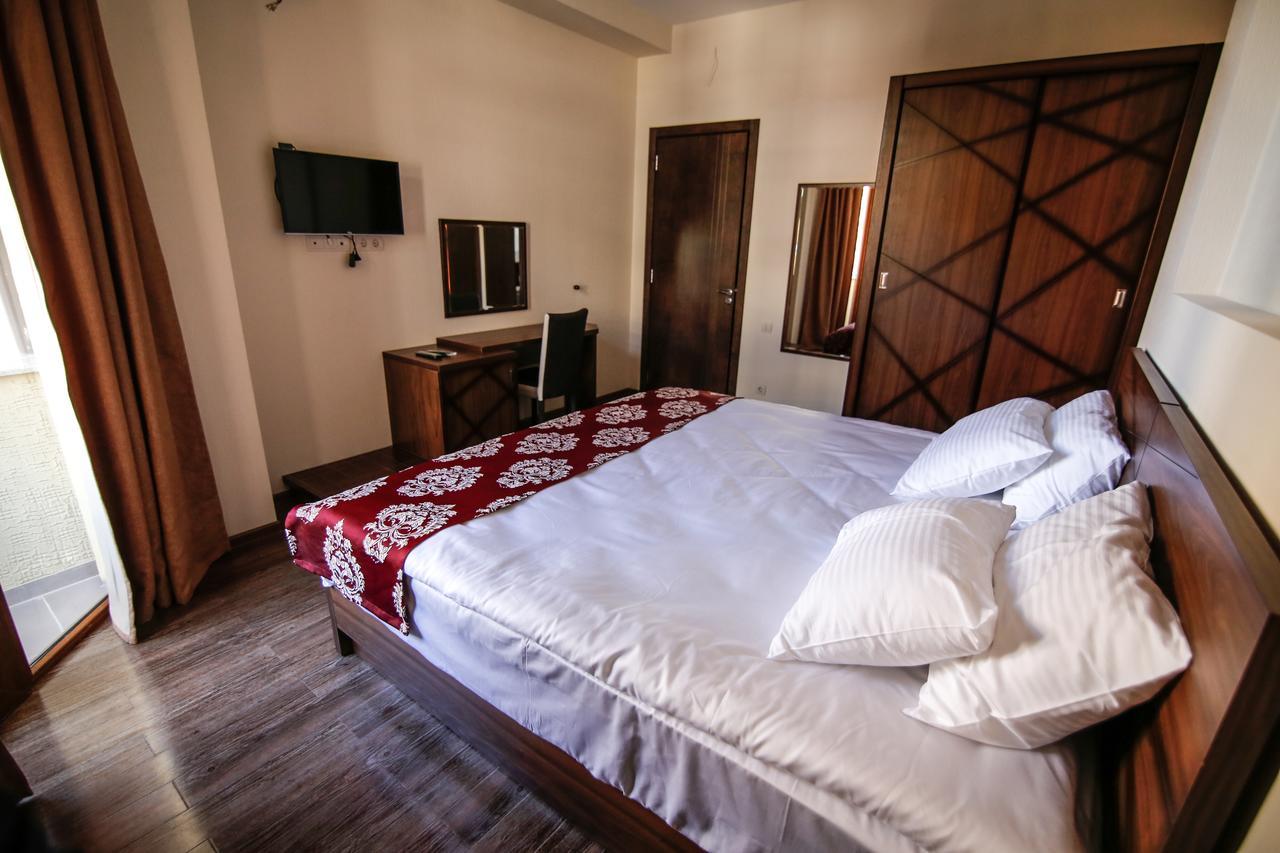 Hills Hotel Tbilisi Eksteriør billede